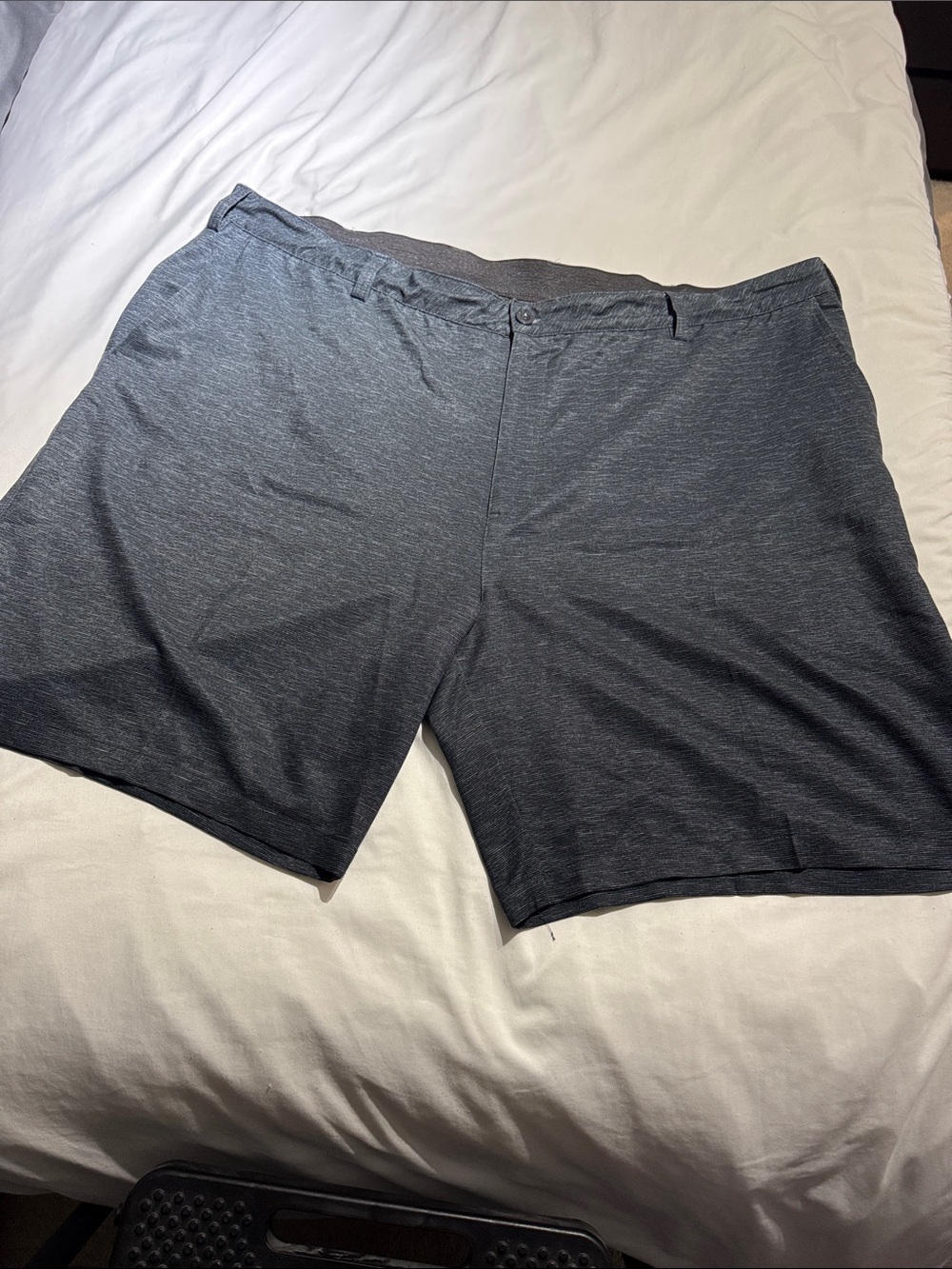 Reebok Men's Athletic Golf Shorts in Dark Charcoal Gray